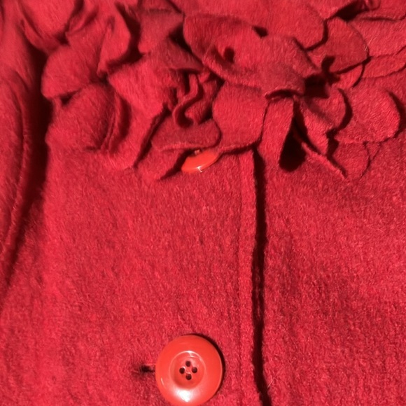 Beautiful 100%boiled wool coat.  Deep red, large button detail. - Picture 5 of 5